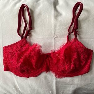 Victoria’s Secret Dream Angels Unlined (Push up without padding)